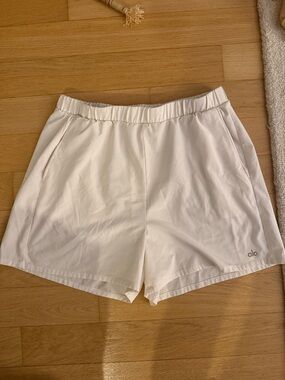 ALO Yoga White Wind Shorts